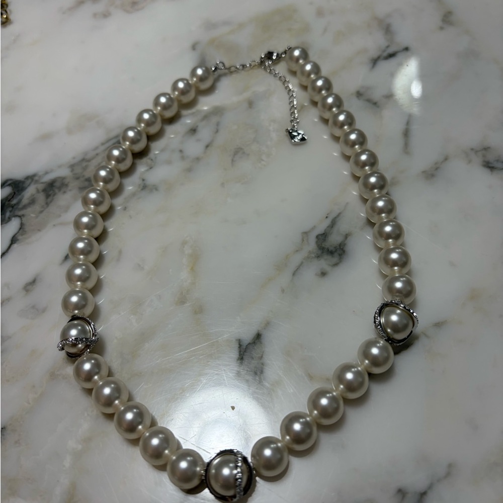 Swarovski White Pearl Necklace with Crystal Accents